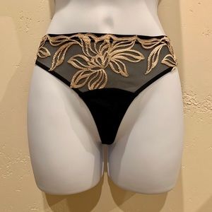 NWOT La Perla MaliziaThong